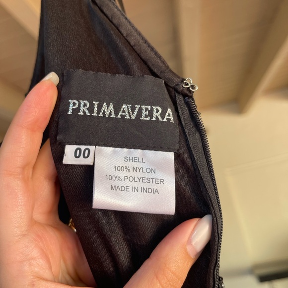 Beautiful black sequined prom dress with mesh cutout on side and open leg size00 - Picture 8 of 8